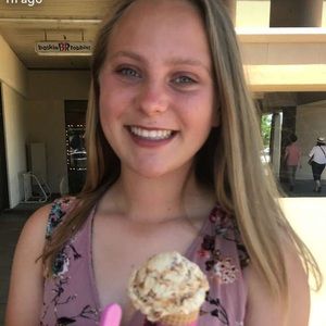 Meet your Posher, Madeline